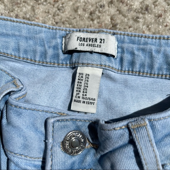 forever 21 • jeans - Picture 2 of 4